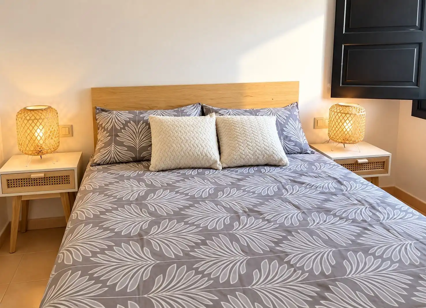 Bedroom of Apartments for rent in Platja de Pals