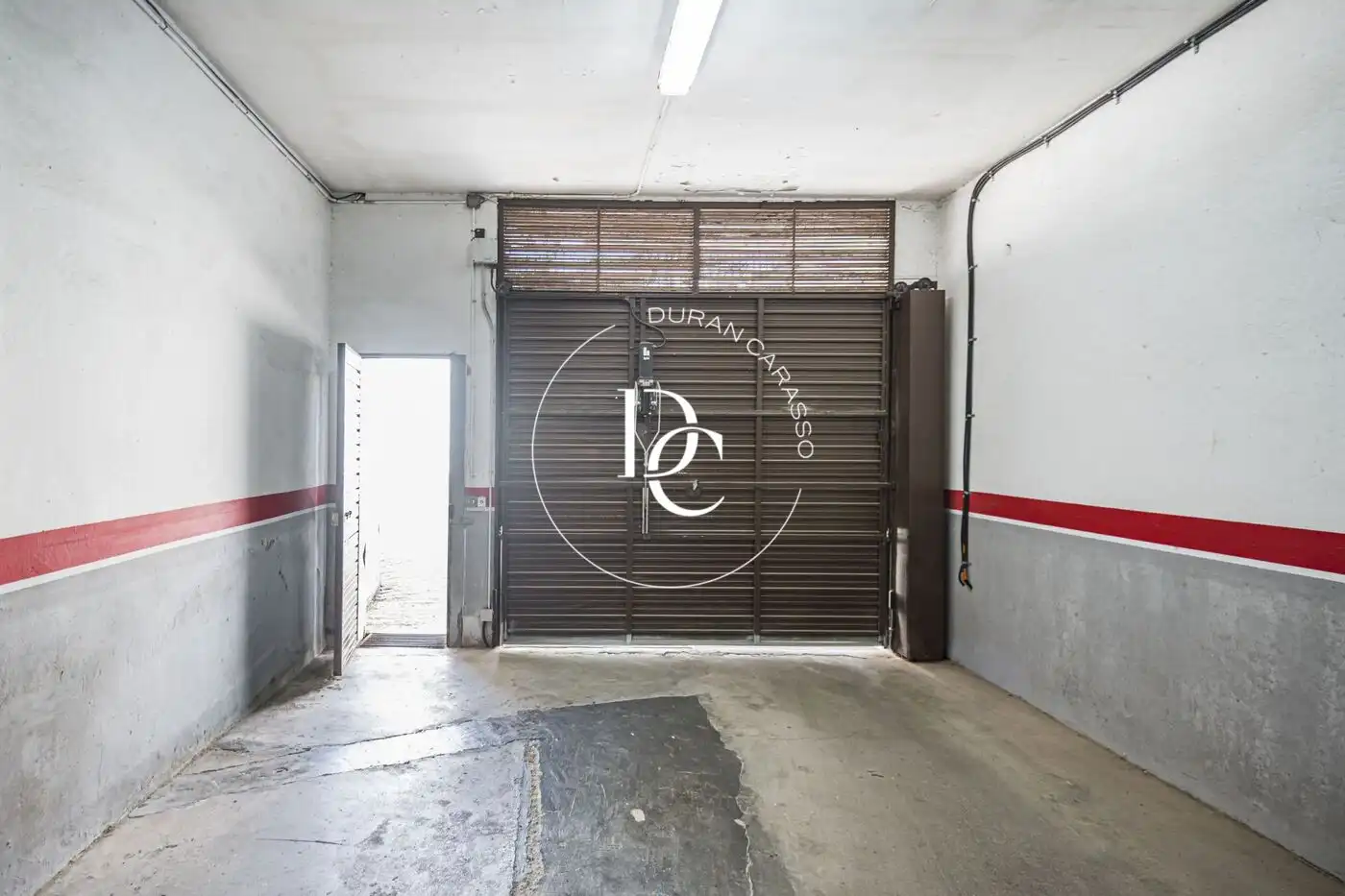 Parkplatz von Maisonette zum Verkauf in Sitges mit Klimaanlage, Heizung und Privatgarten