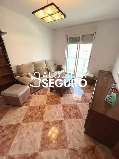 Sala de estar de Piso de alquiler en Leganés con Calefacción, Terraza y Amueblado