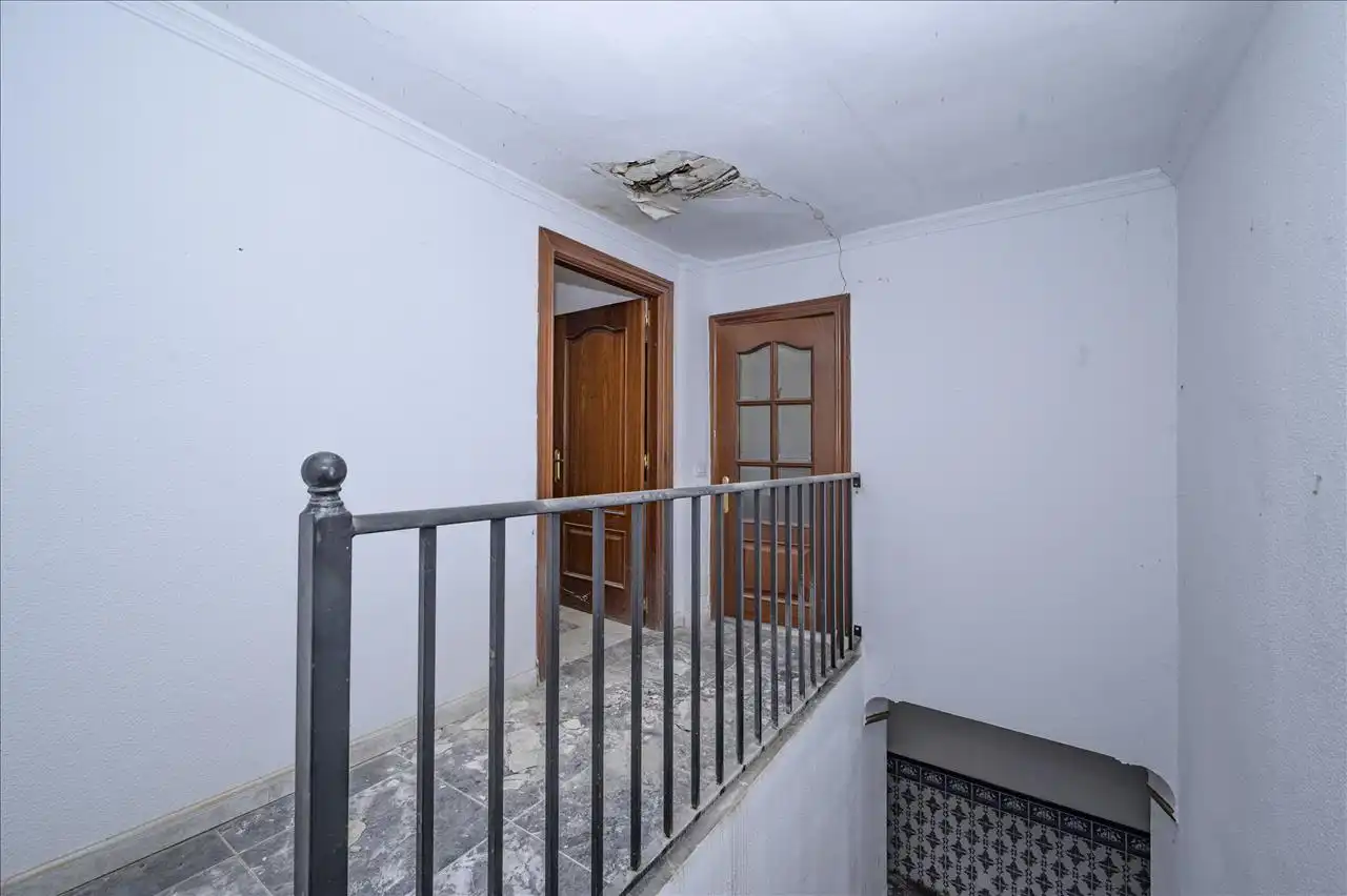 Casa adosada en venda en Villatobas amb Traster