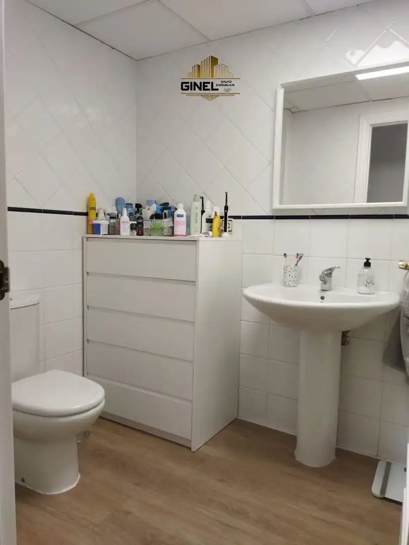 Baño de Piso de alquiler en Jaén con Aire acondicionado, Calefacción y Terraza
