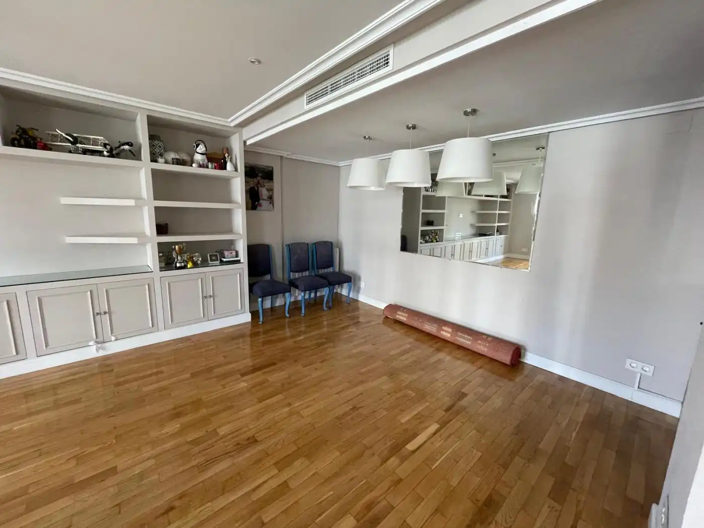 Sala d'estar de Dúplex en venda en Zaragoza amb Aire condicionat, Calefacció i Parquet