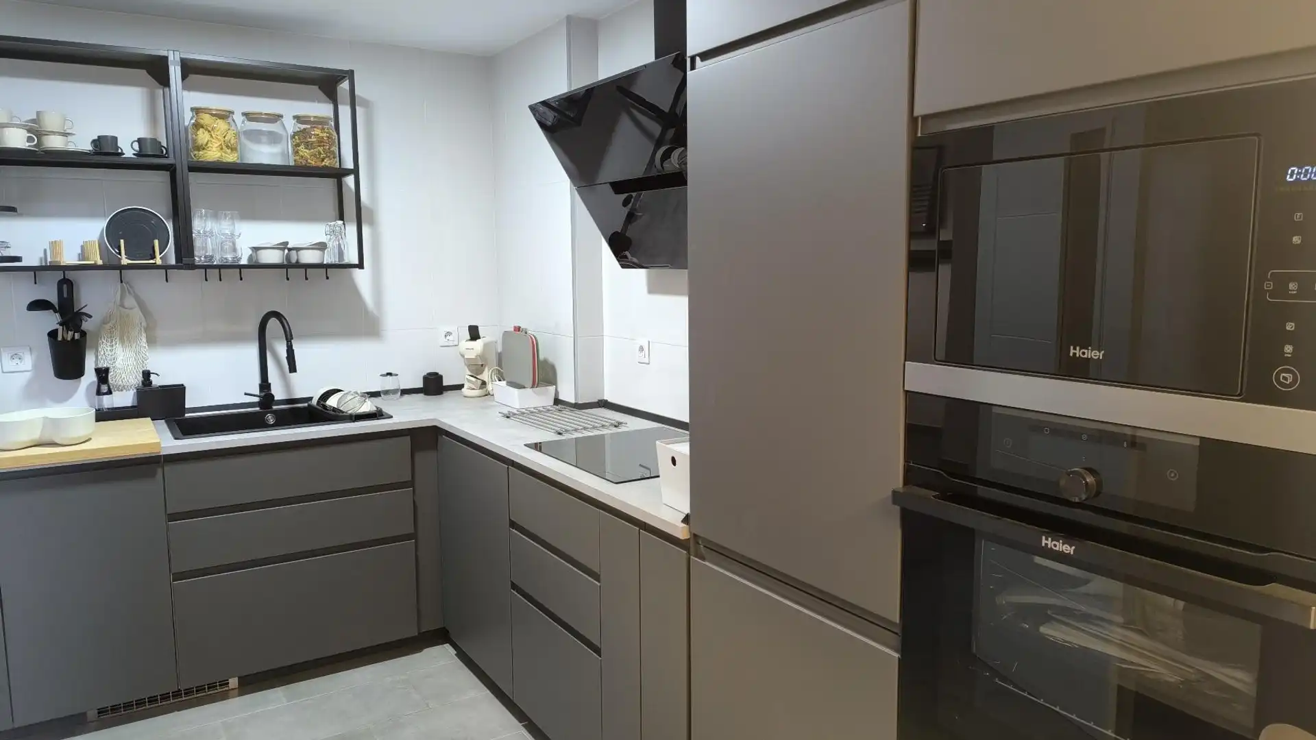 Cuina de Casa o xalet en venda en Huévar del Aljarafe amb Moblat