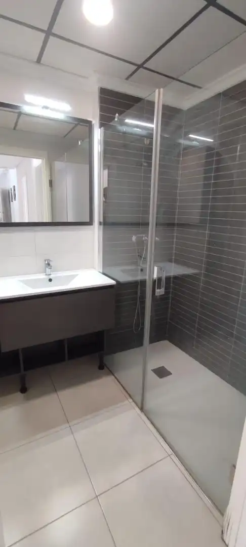 Bany de Apartament en venda en Orihuela amb Aire condicionat, Calefacció i Jardí privat