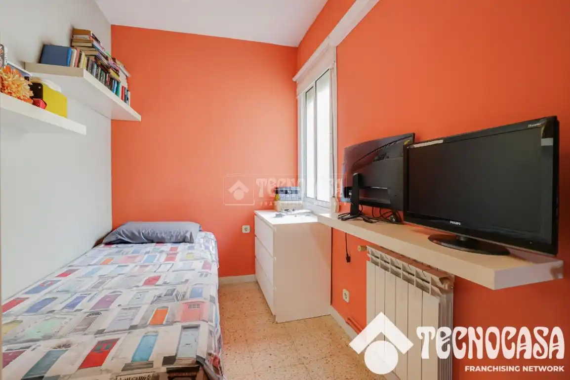 Habitación de Piso en venta en Badalona