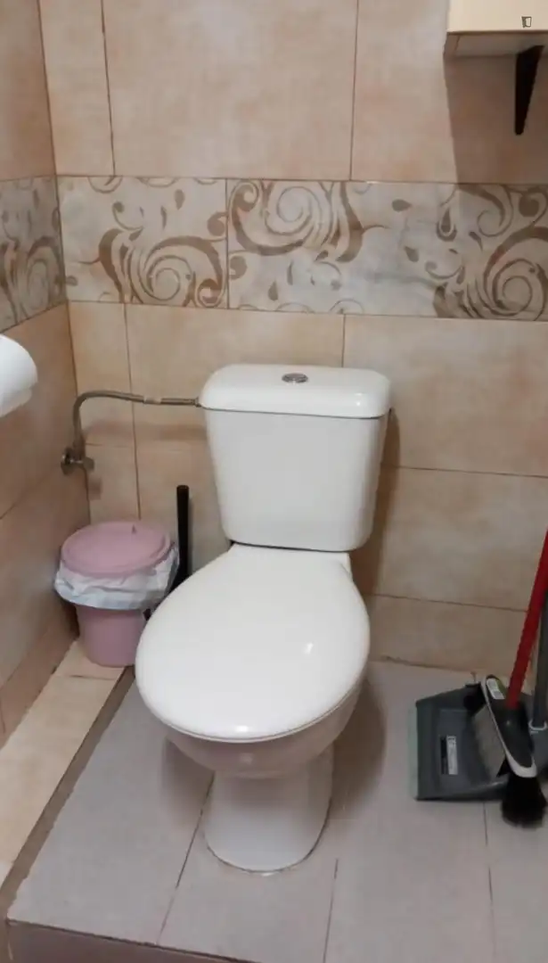 Baño de Estudio de alquiler en  Barcelona Capital con Aire acondicionado, Calefacción y Amueblado
