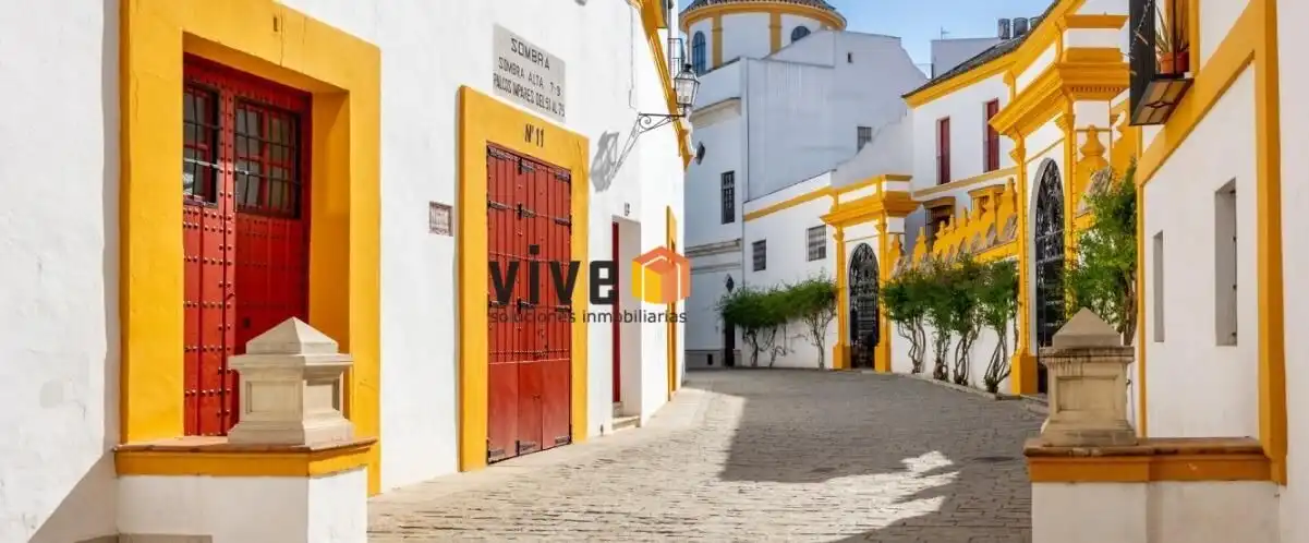 Exterior view of Flat for sale in Sevilla  with Air Conditioner, Heating and Terrace
