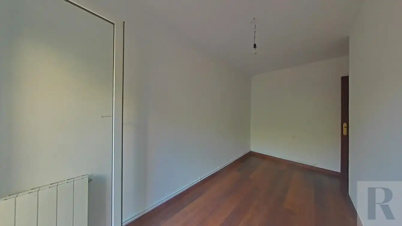Habitación de Piso en venta en Sabadell con Calefacción y Terraza