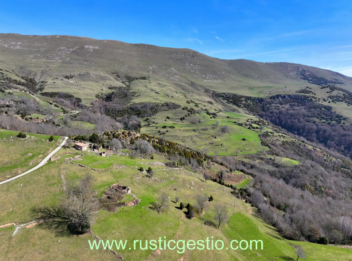 Vista exterior de Finca rústica en venta en Ogassa con Jardín privado y Terraza