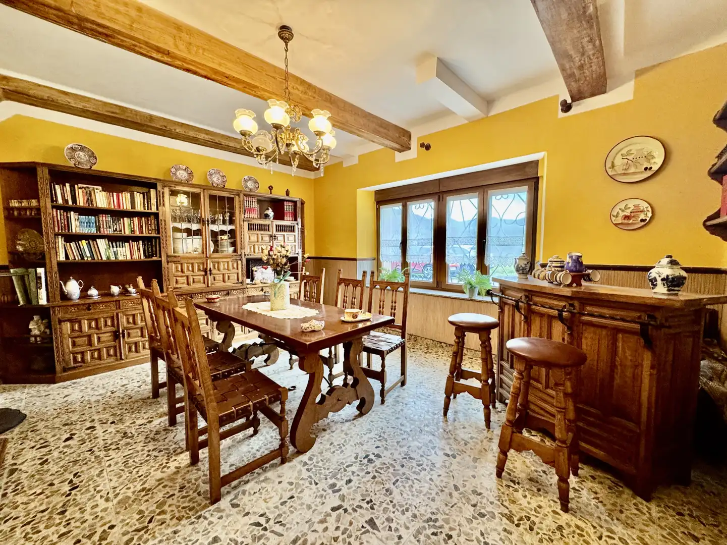 Comedor de Casa adosada en venta en Molledo con Parquet, Terraza y Amueblado