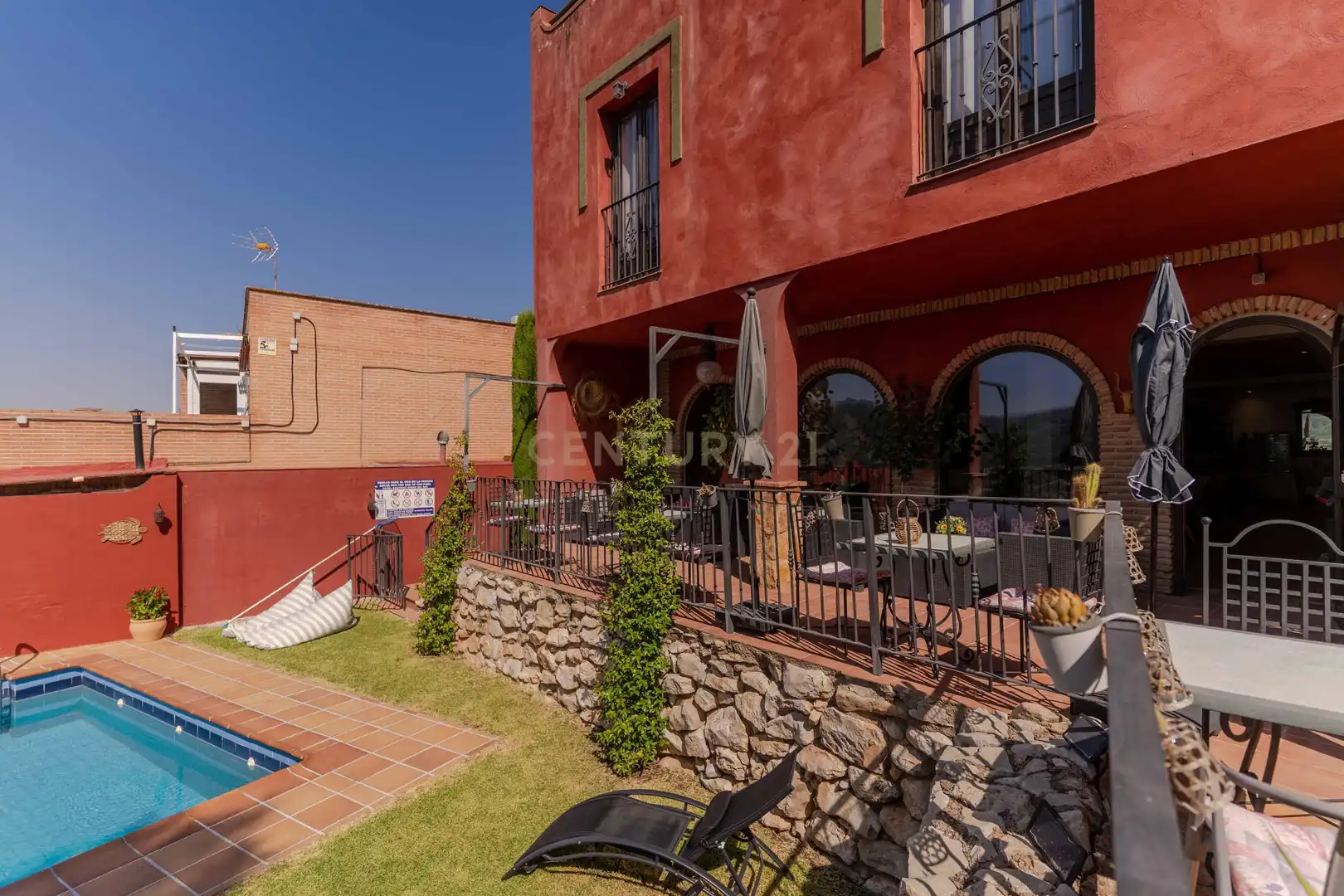 Terraza de Edificio en venta en Cenes de la Vega con Piscina comunitaria