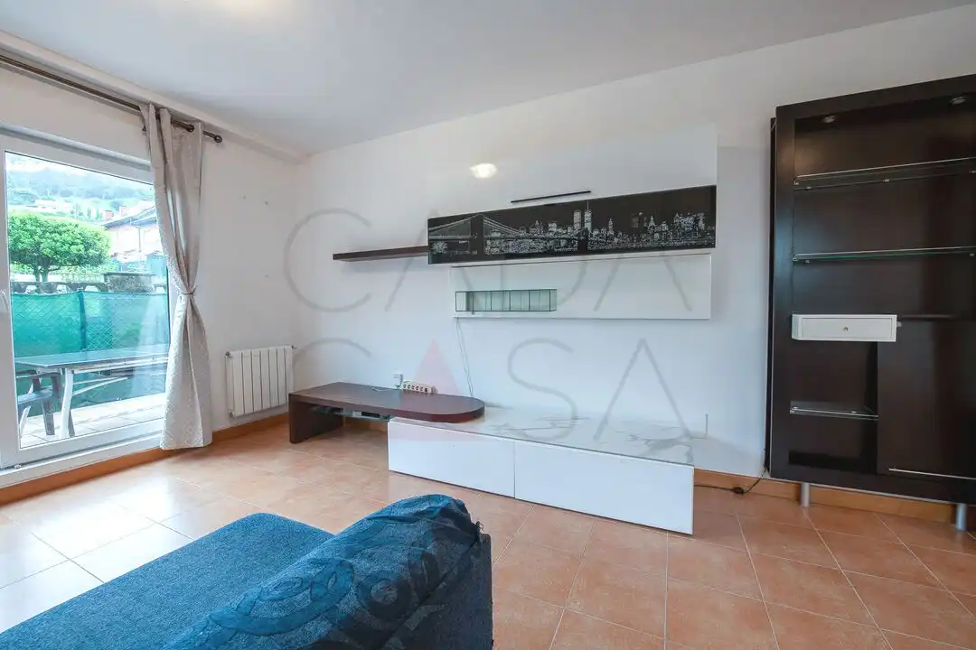Sala de estar de Casa adosada en venta en Piélagos con Calefacción, Jardín privado y Terraza