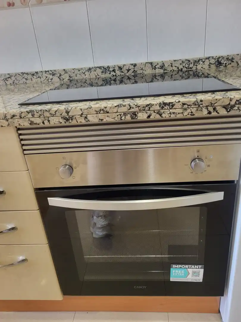 Cocina de Piso de alquiler en Gijón  con Calefacción, Parquet y Amueblado