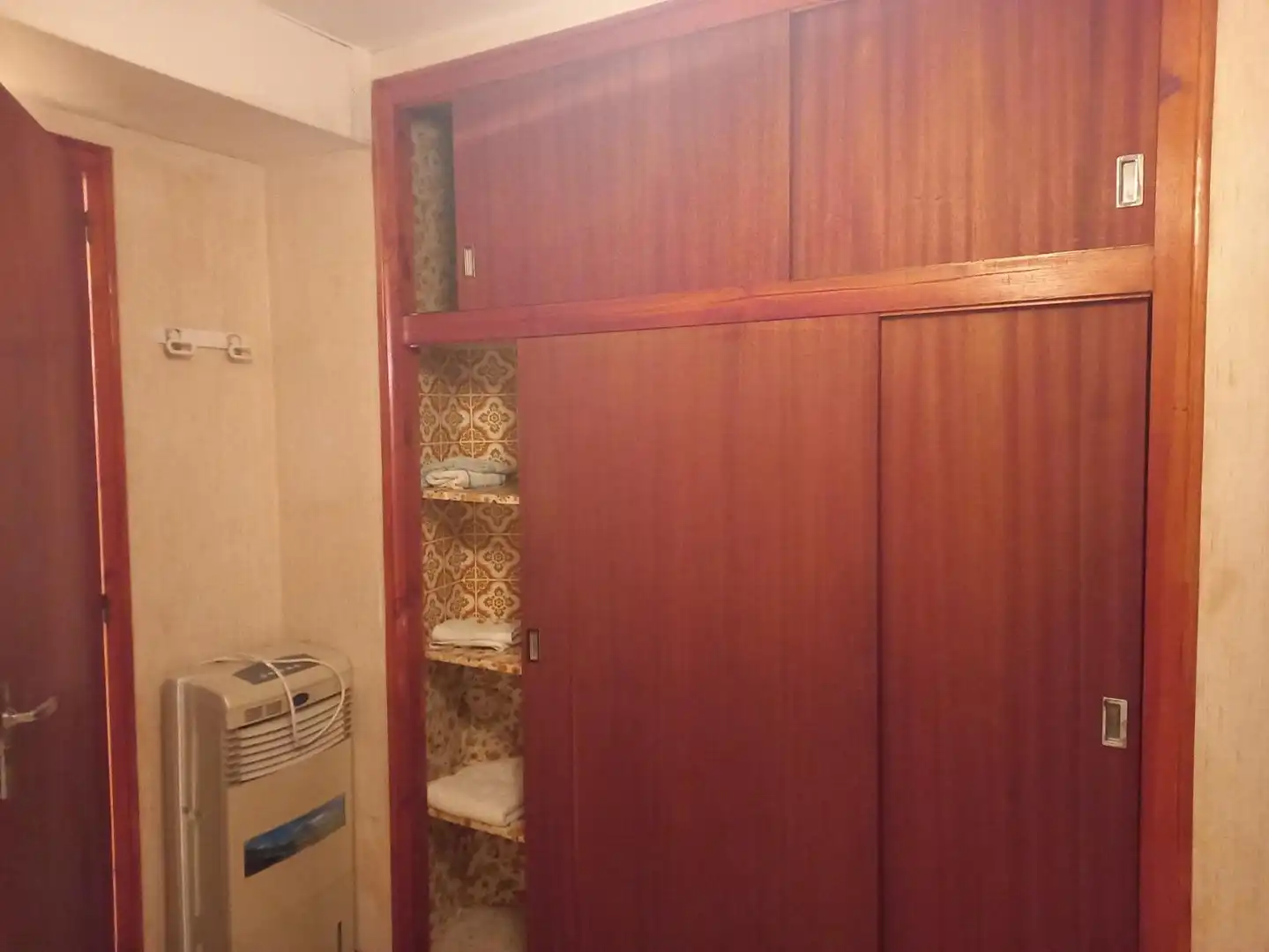 Dormitori de Casa o xalet en venda en Riba-roja d'Ebre amb Traster, Moblat i Balcó