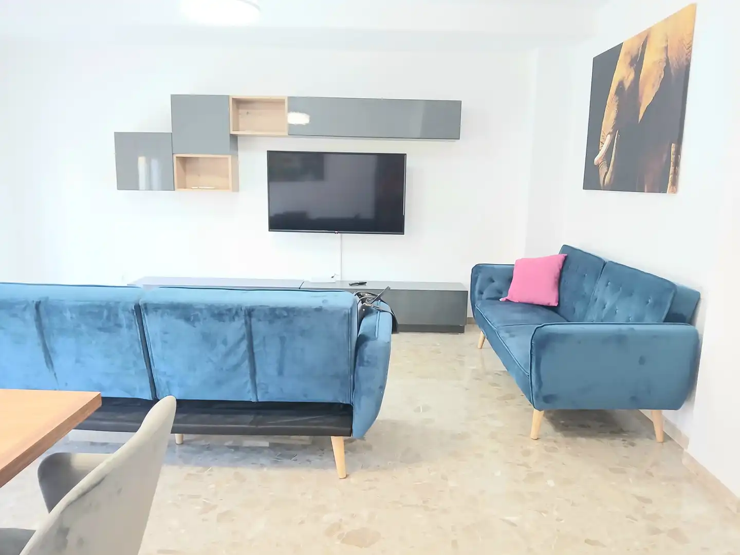 Wohnzimmer von Wohnung zur untervermieten in Almería mit Klimaanlage, Möbliert und Ofen