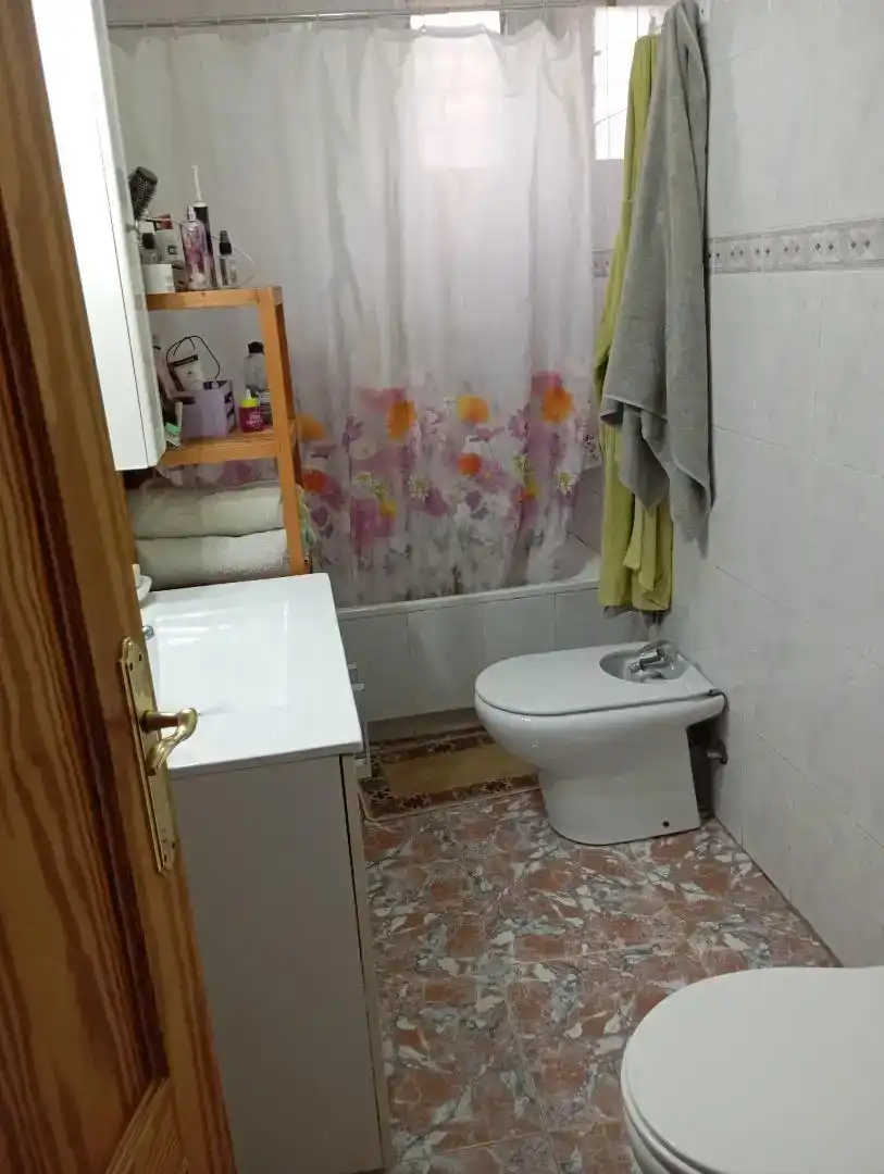 Bany de Casa adosada en venda en Blanca amb Balcó