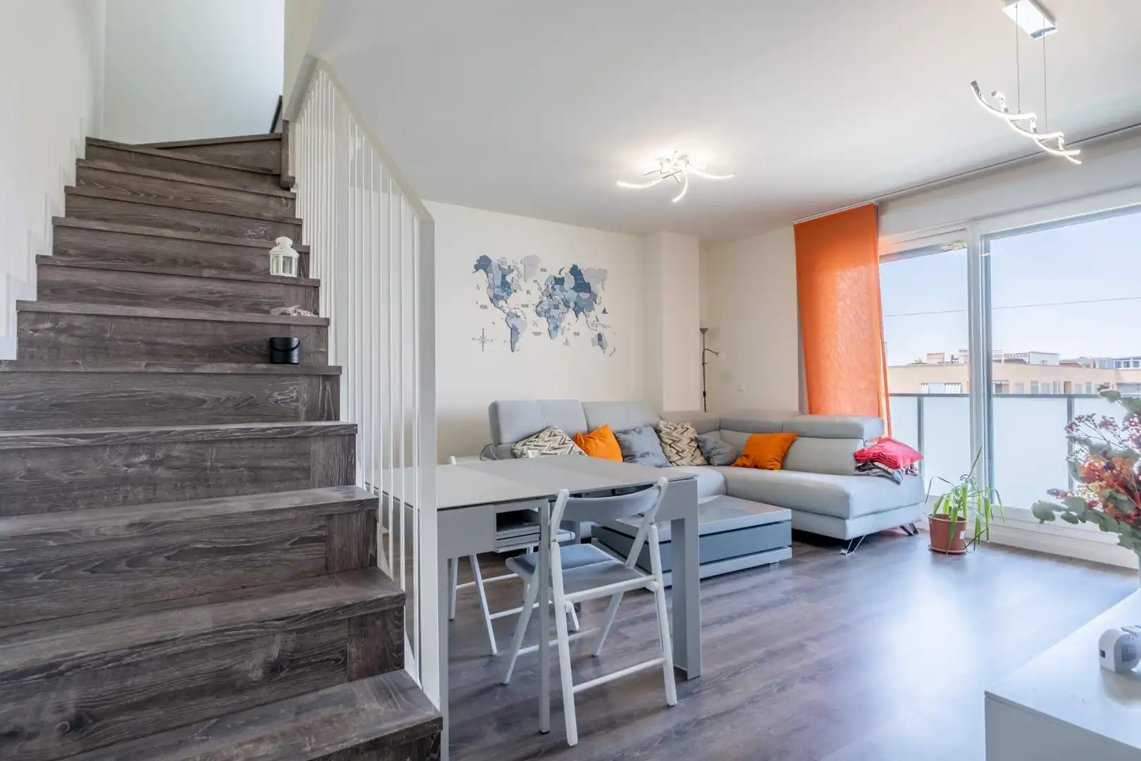 Sala de estar de Ático en venta en Zaragoza con Calefacción, Jardín privado y Terraza