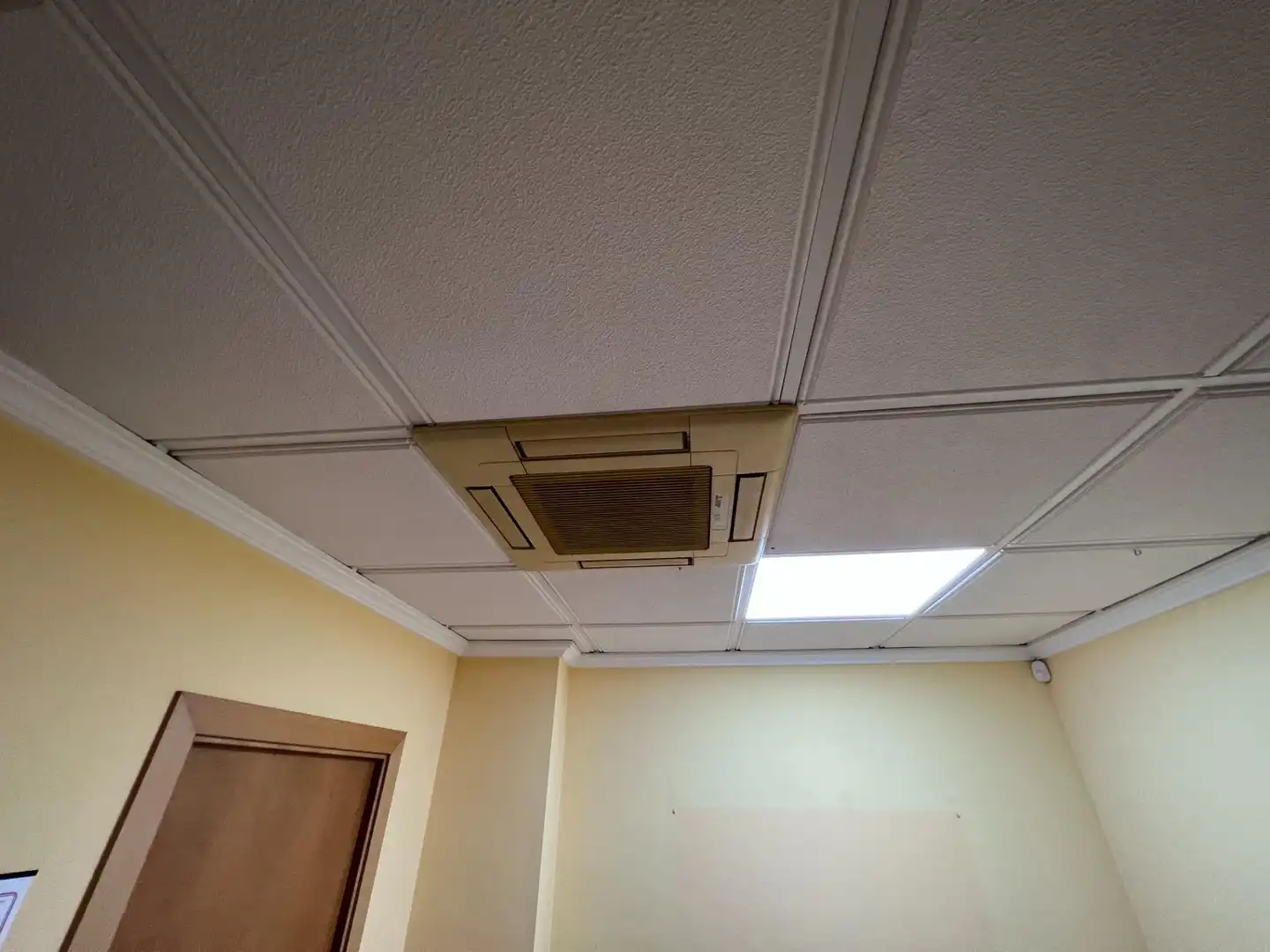Piso en venta en Calle CONSTITUCION, Novelda