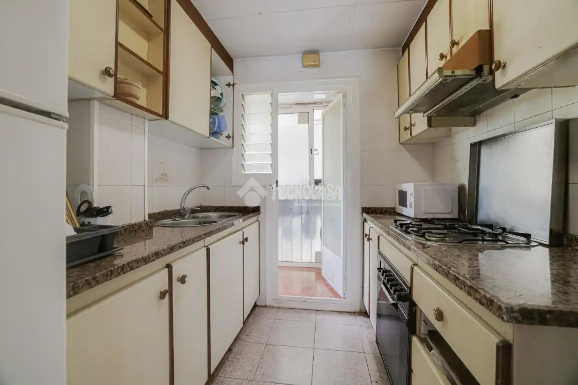 Küche von Wohnung zum Verkauf in Terrassa