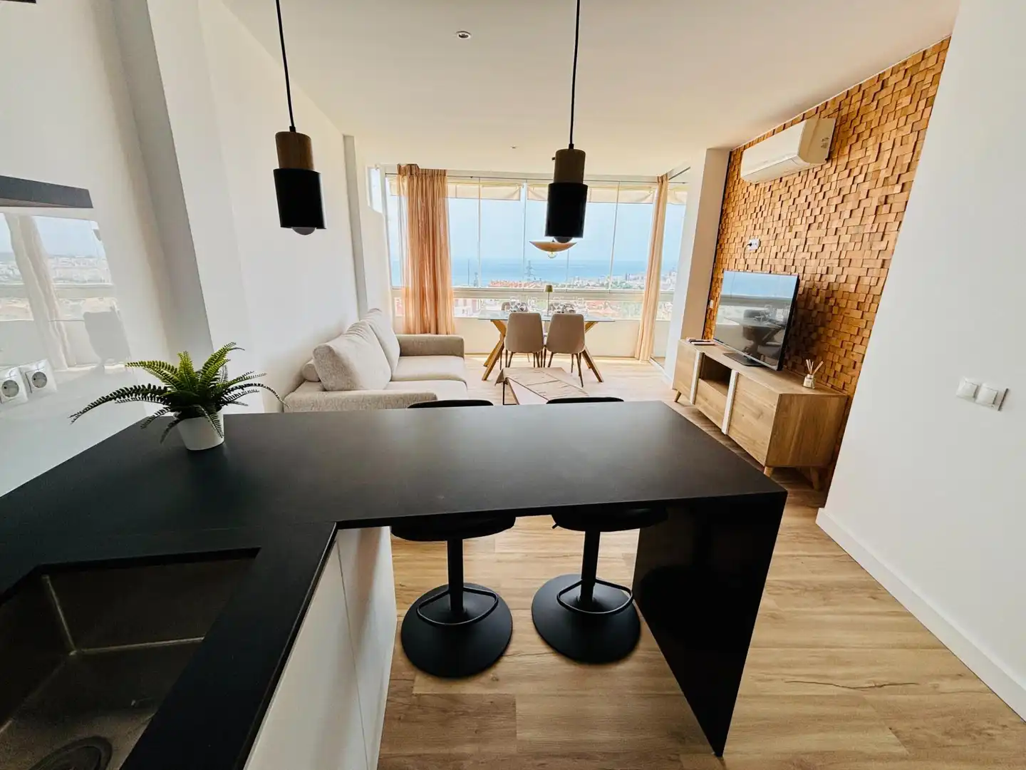 Sala d'estar de Apartament en venda en Fuengirola amb Aire condicionat, Calefacció i Terrassa