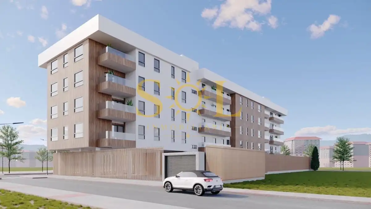 Flat with pool for sale in La Lastra