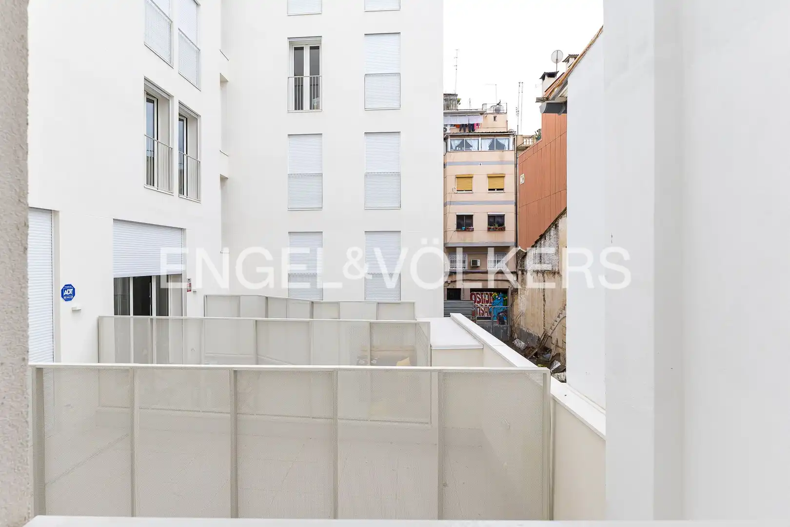 Terrasse von Wohnung zum Verkauf in L'Hospitalet de Llobregat mit Klimaanlage, Heizung und Terrasse