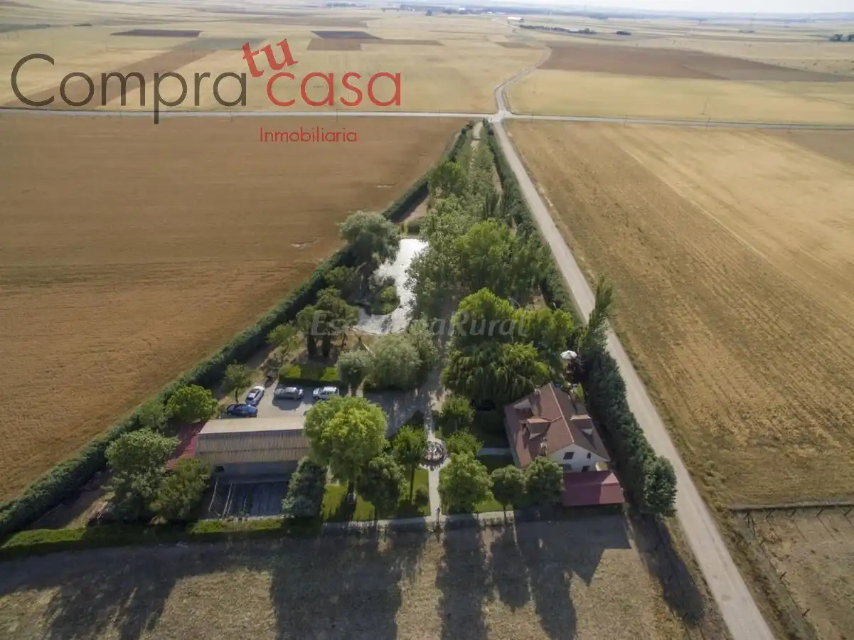 Casa o chalet en venta en Valverde del Majano con Calefacción, Jardín privado y Terraza