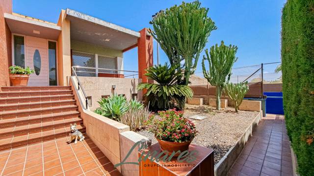 Casa-chalet en Venta en Calle de Loma Farias, 66 en Canteras