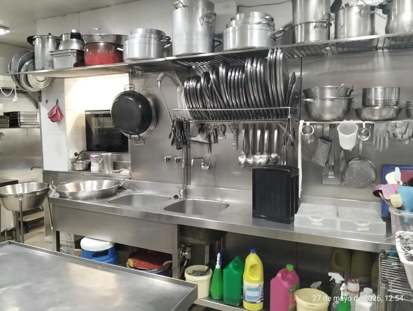 Kitchen of Commercial properties for rent in Sevilla