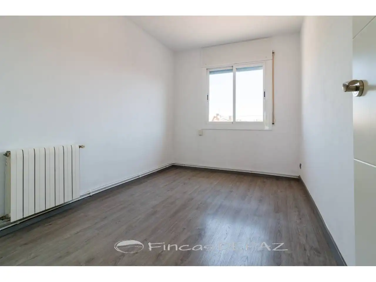 Schlafzimmer von Dachboden zum Verkauf in Castelldefels mit Klimaanlage, Heizung und Parkett