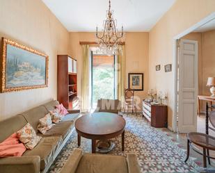 Living room of Flat for sale in  Madrid Capital  with Heating, Furnished and Balcony