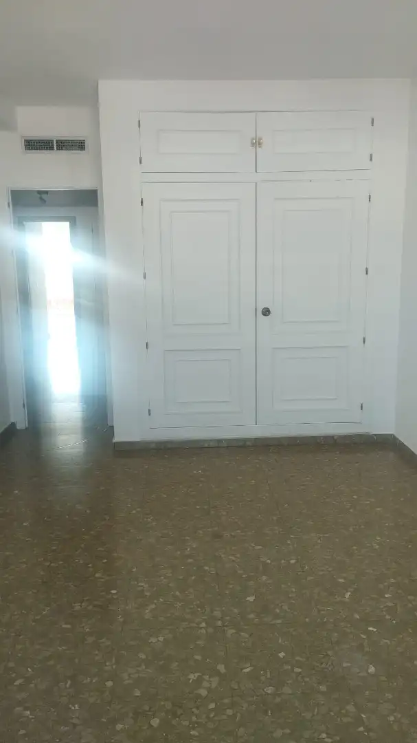 Ático de alquiler en Paseo de la Victoria, Zona Centro