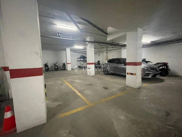 Garaje en Venta en Los Castillejos - La Trinidad