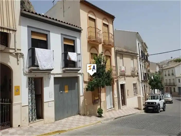 Vista exterior de Casa adosada en venda en Luque amb Terrassa, Traster i Internet