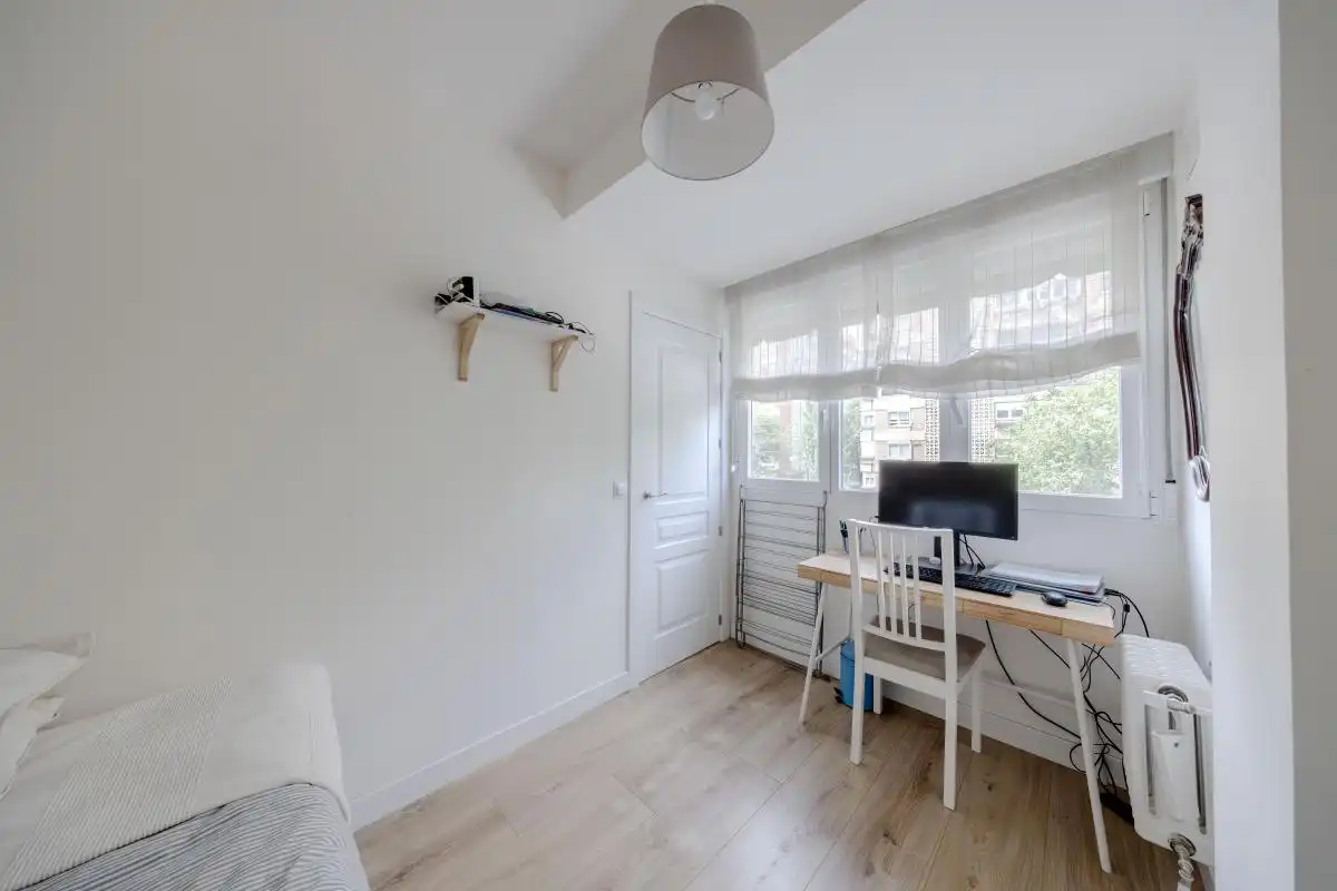Schlafzimmer von Wohnung zum Verkauf in Madrid mit Klimaanlage, Heizung und Privatgarten