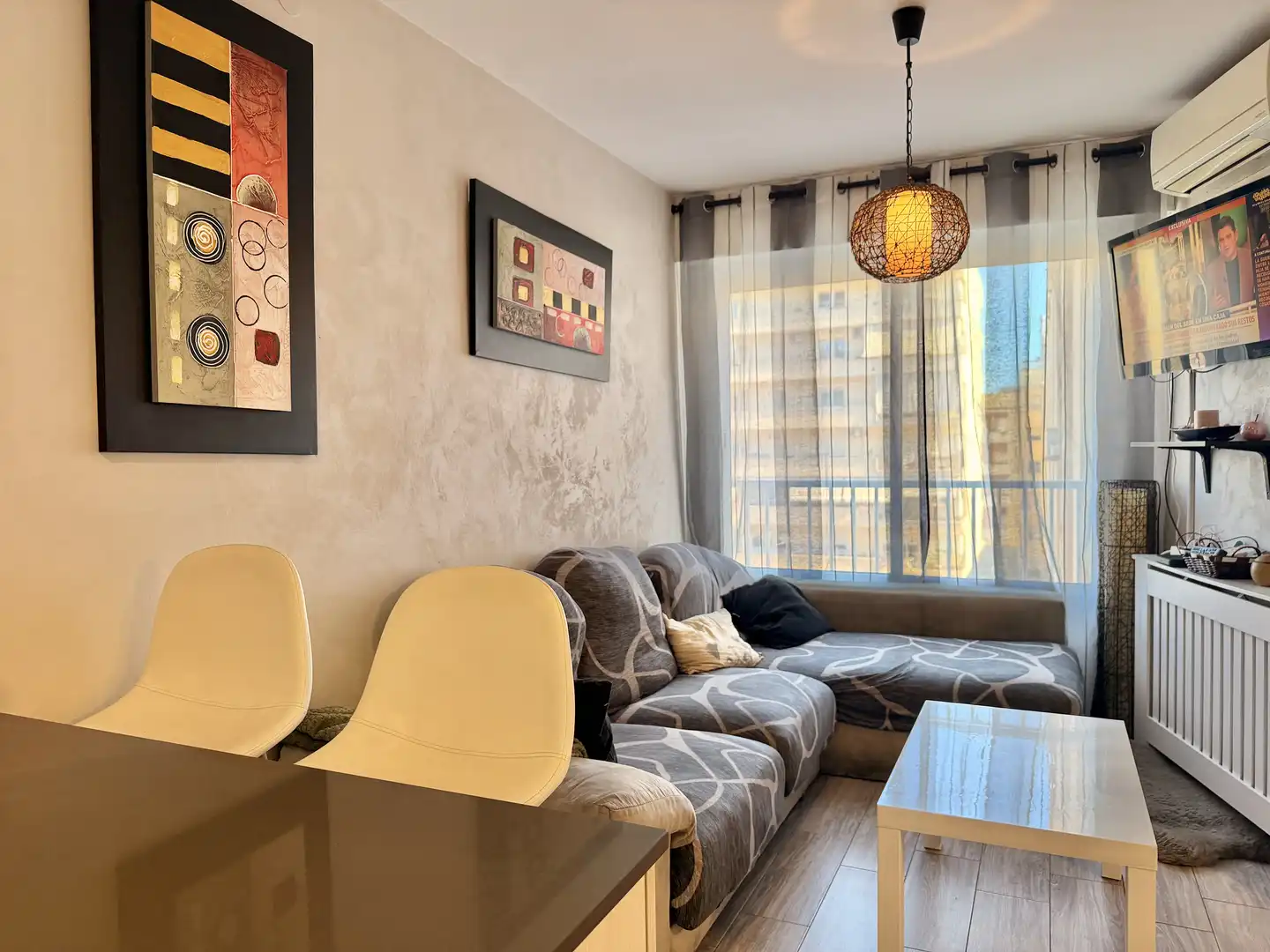 Sala de estar de Piso en venta en Vilanova i la Geltrú con Calefacción