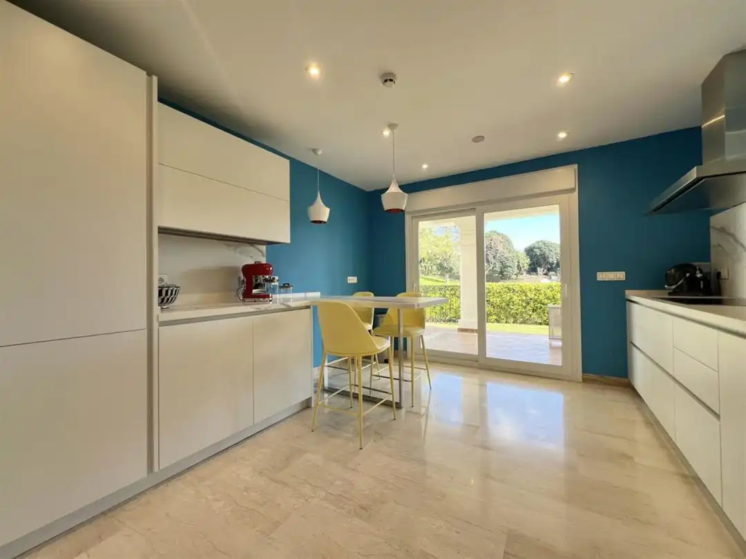 Cocina de Casa o chalet en venta en Marbella con Jardín privado, Terraza y Trastero