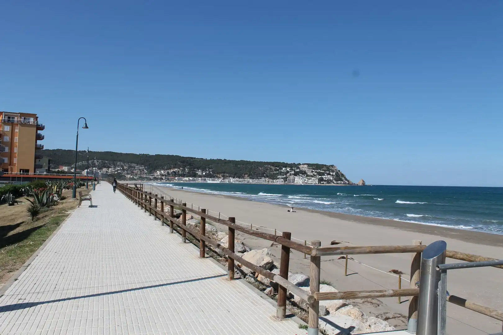 Vista exterior de Apartamento en venta en L'Estartit con Aire acondicionado y Amueblado