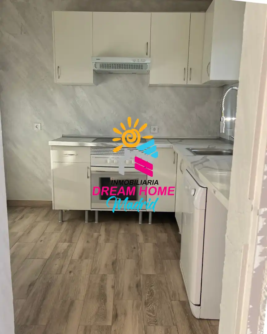 Cocina de Casa o chalet en venta en Madrid con Jardín privado