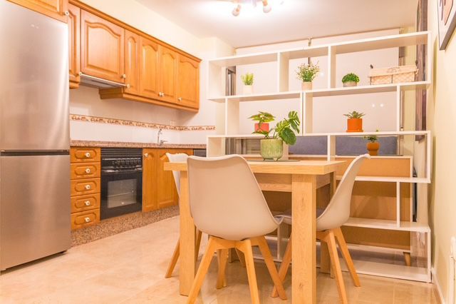 Kitchen of Flat to rent in Vall d'Alba  with Storage room