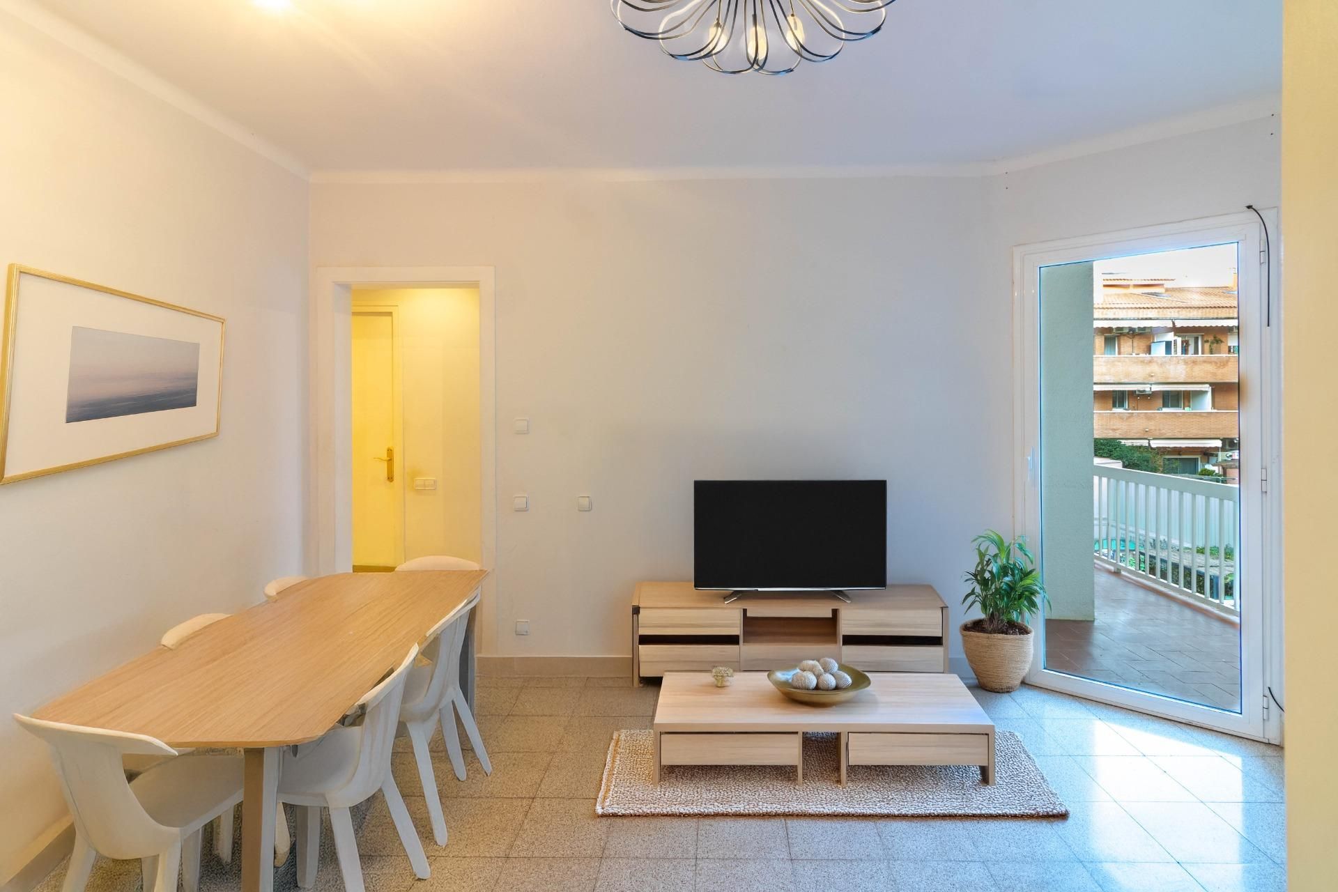 Sala d'estar de Pis en venda en Esplugues de Llobregat amb Terrassa i Balcó