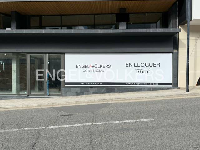 Local comercial en Alquiler en Centro