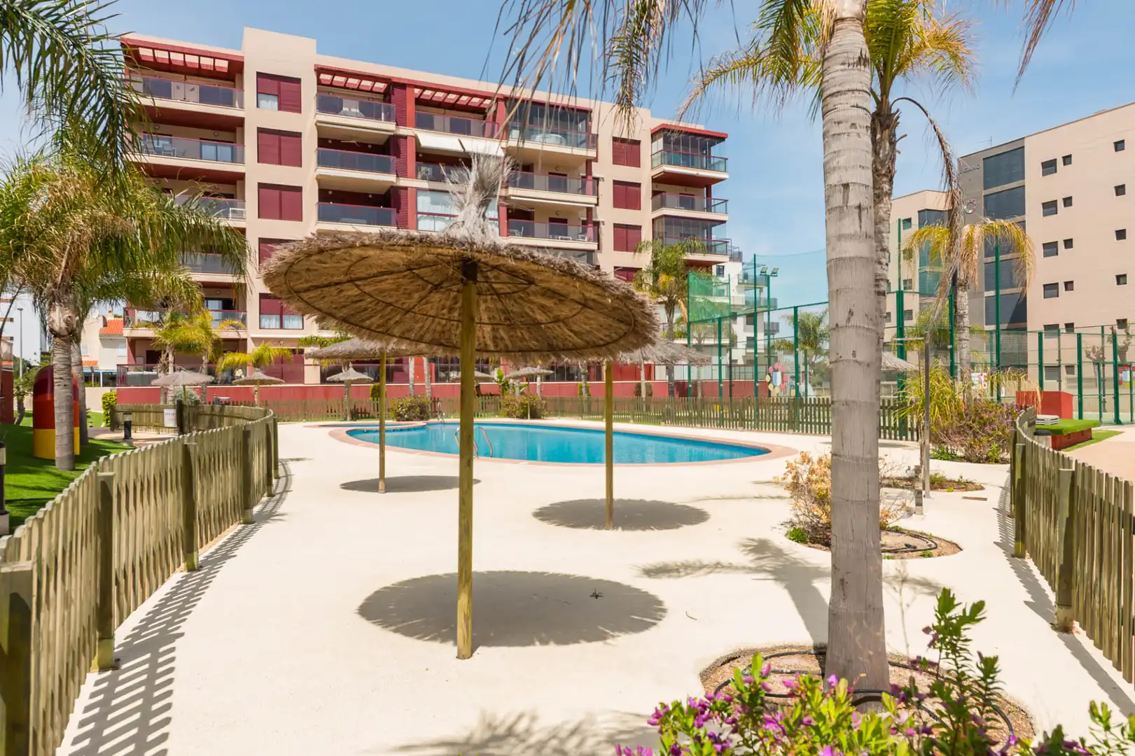 Piscina de Piso en venta en Pilar de la Horadada con Aire acondicionado, Calefacción y Jardín privado