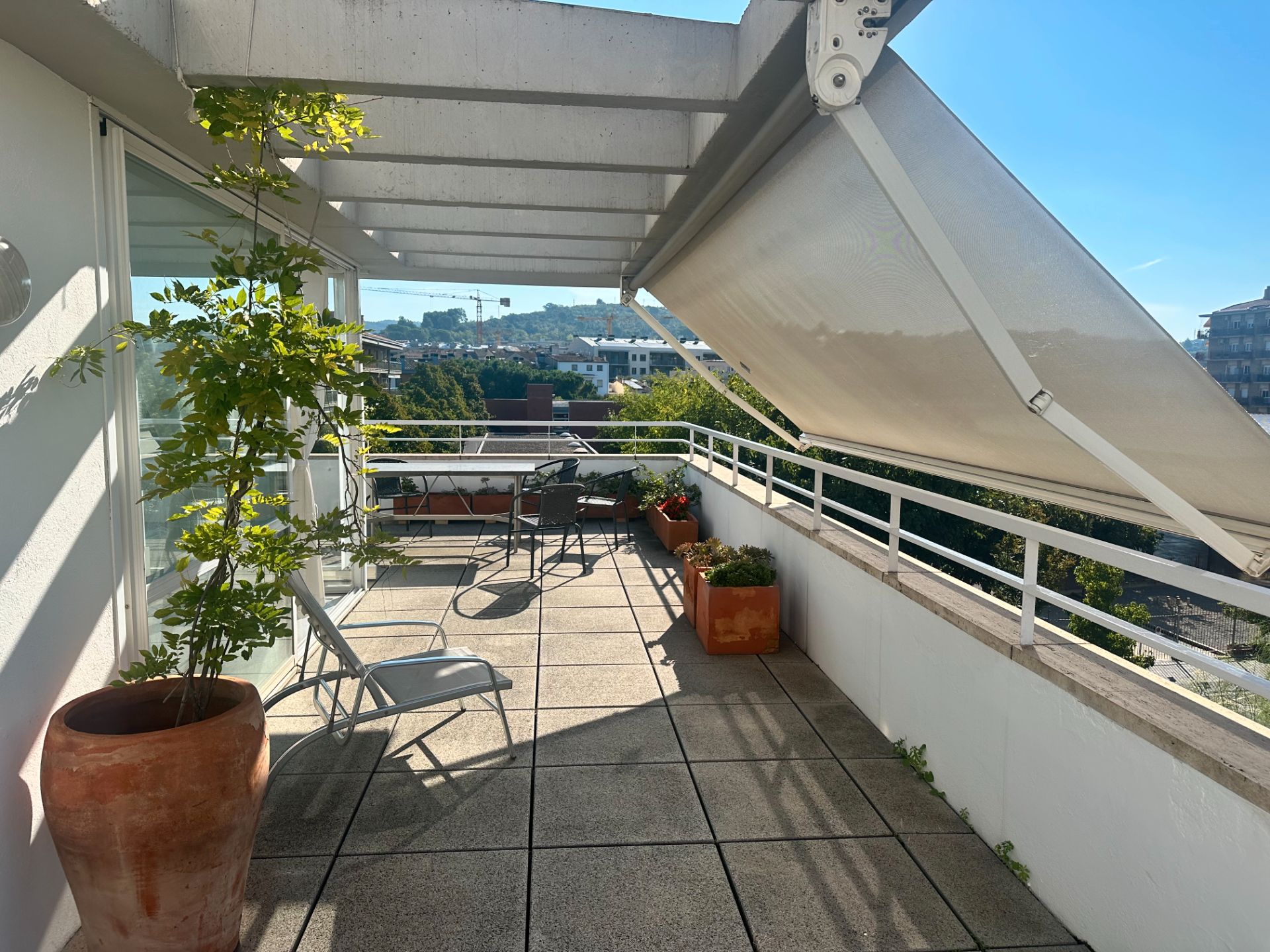 Terrace of Attic to rent in Girona Capital  with Air Conditioner, Terrace and Furnished