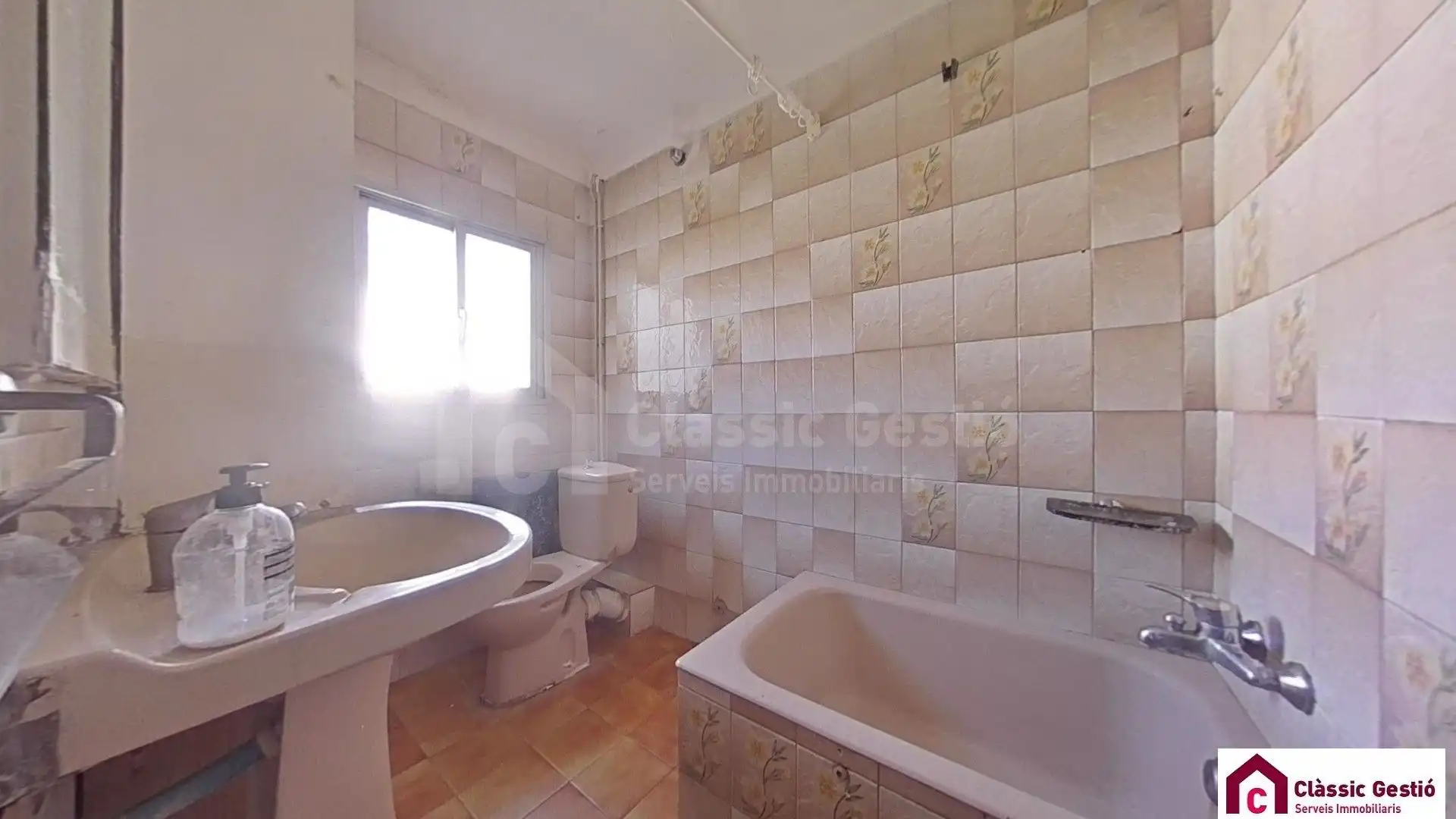 Baño de Piso en venta en Igualada