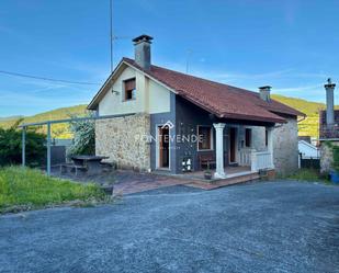 Vista exterior de Casa o xalet en venda en Pontevedra Capital  amb Calefacció, Traster i Moblat