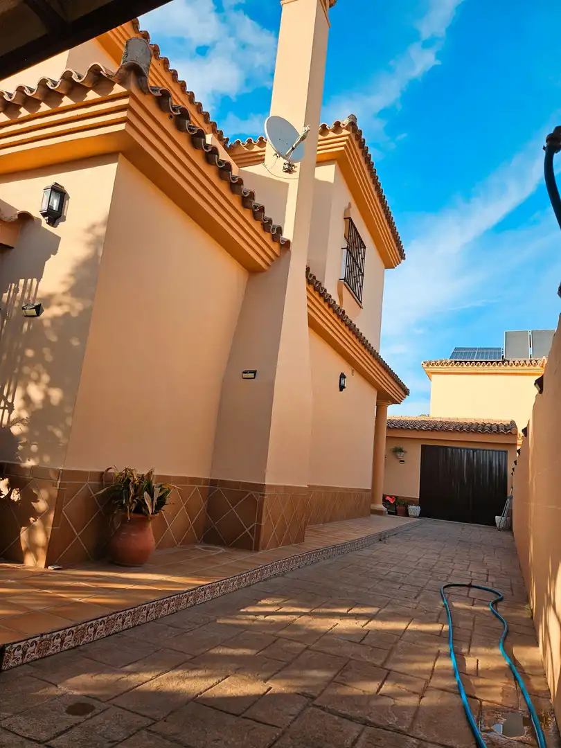 Chalet con terraza en venta en Los Gallos, imagen 4