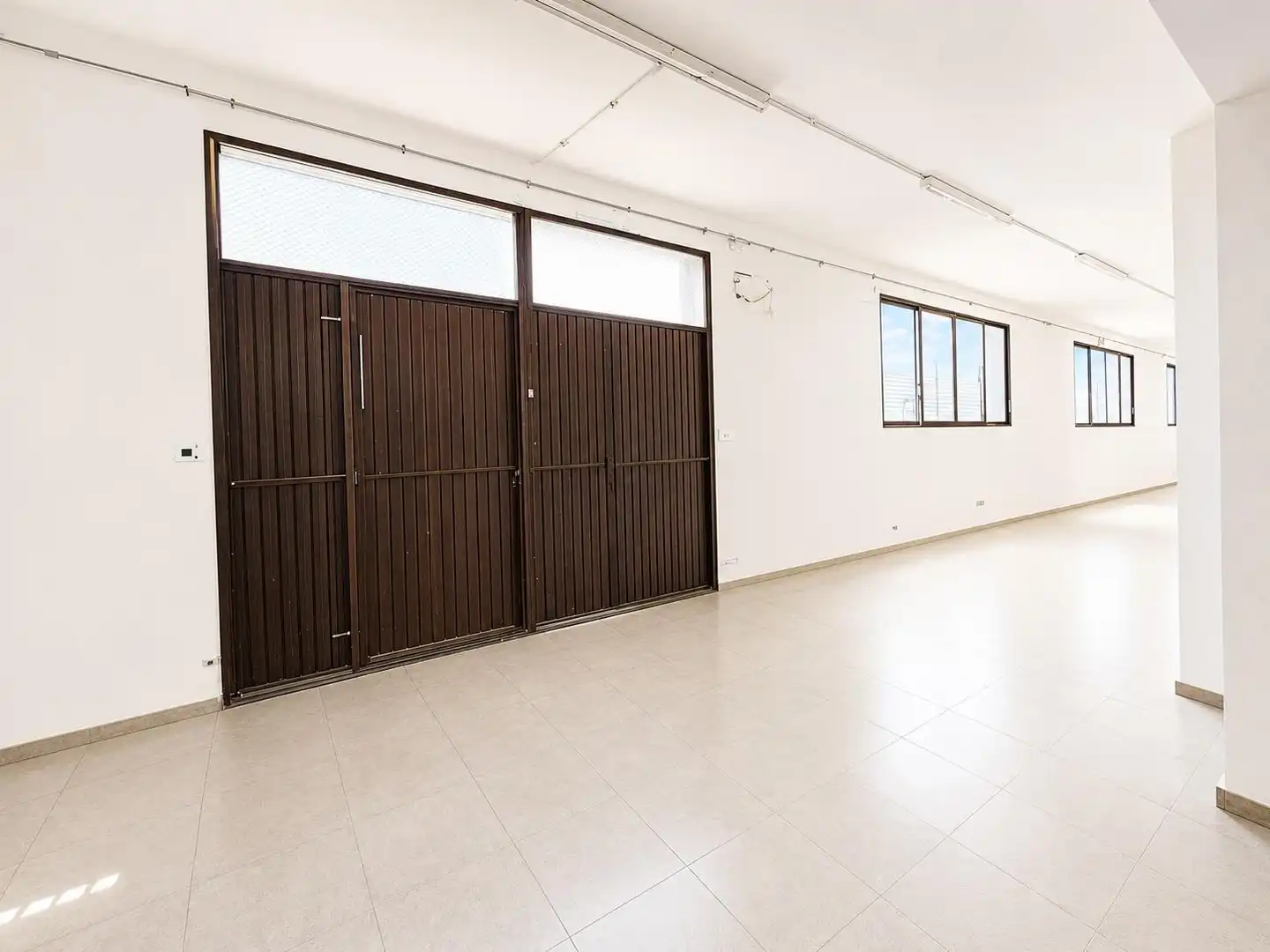 Industrial buildings for sale in Almansa