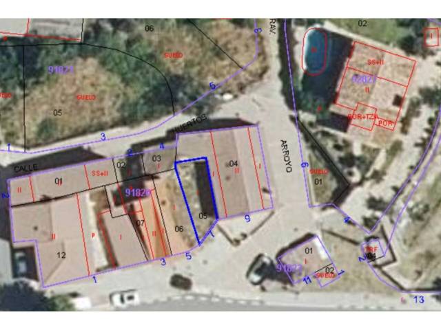 Terreno industrial en Venta en Real, 7 en Navarredonda y San Mamés