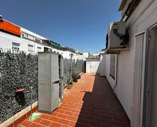 Exterior view of Attic for sale in Esplugues de Llobregat  with Air Conditioner and Terrace